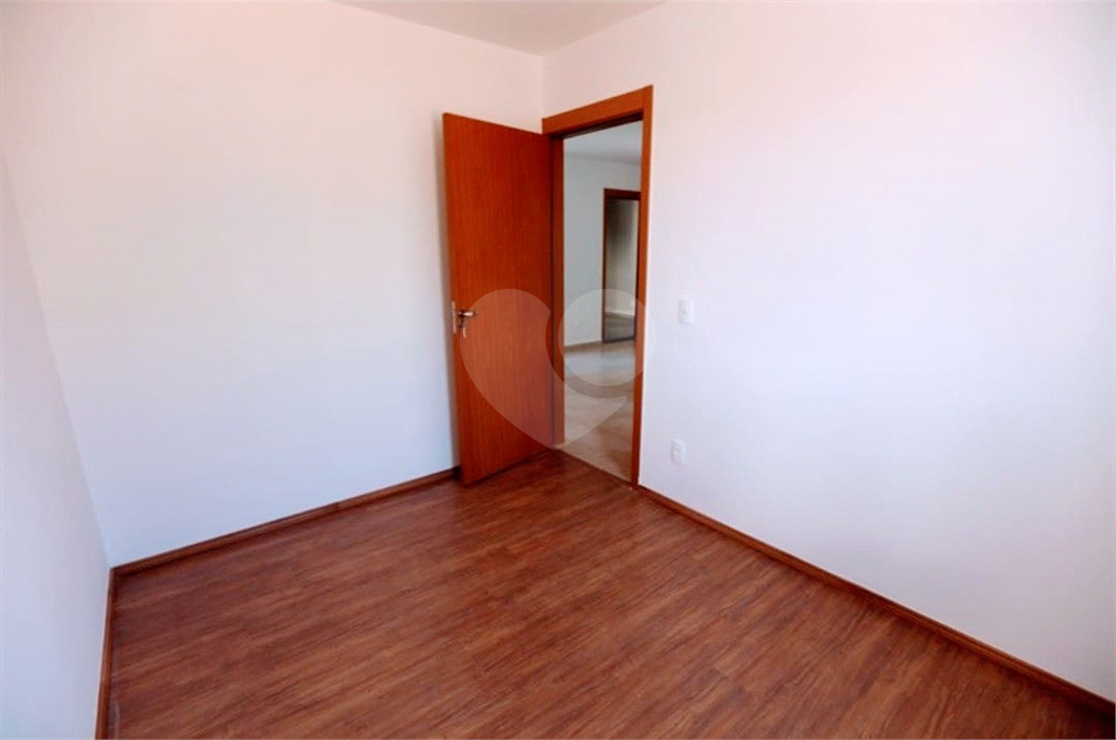 Apartamento à venda com 2 quartos, 42m² - Foto 11