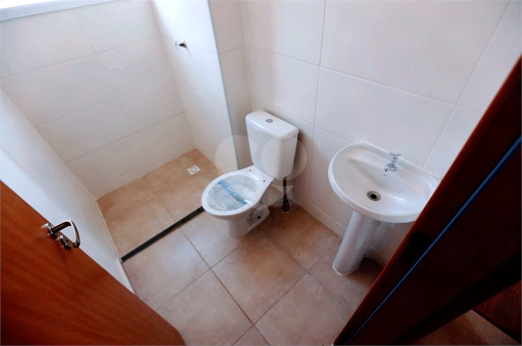 Apartamento à venda com 2 quartos, 42m² - Foto 3