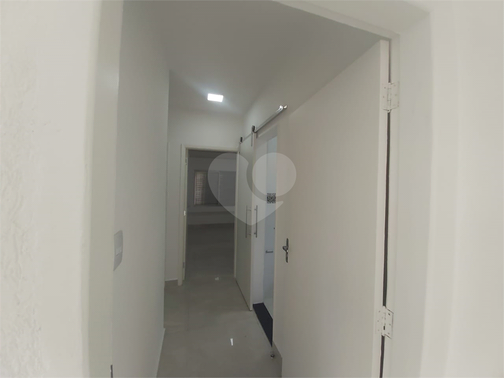 Apartamento com 73m² living amplo com janelões, 2 dormitórios em Moema