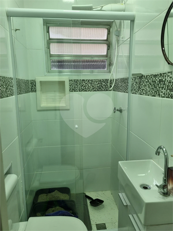 Apartamento com 73m² living amplo com janelões, 2 dormitórios em Moema