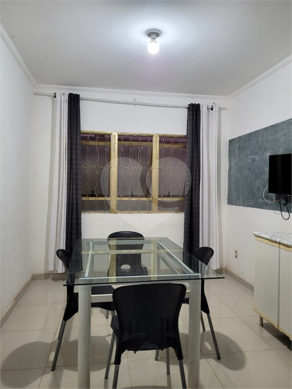 Casa à venda com 3 quartos, 250m² - Foto 8