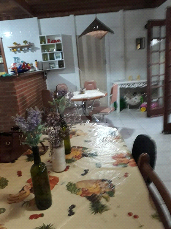 Chácara à venda com 4 quartos, 150m² - Foto 2