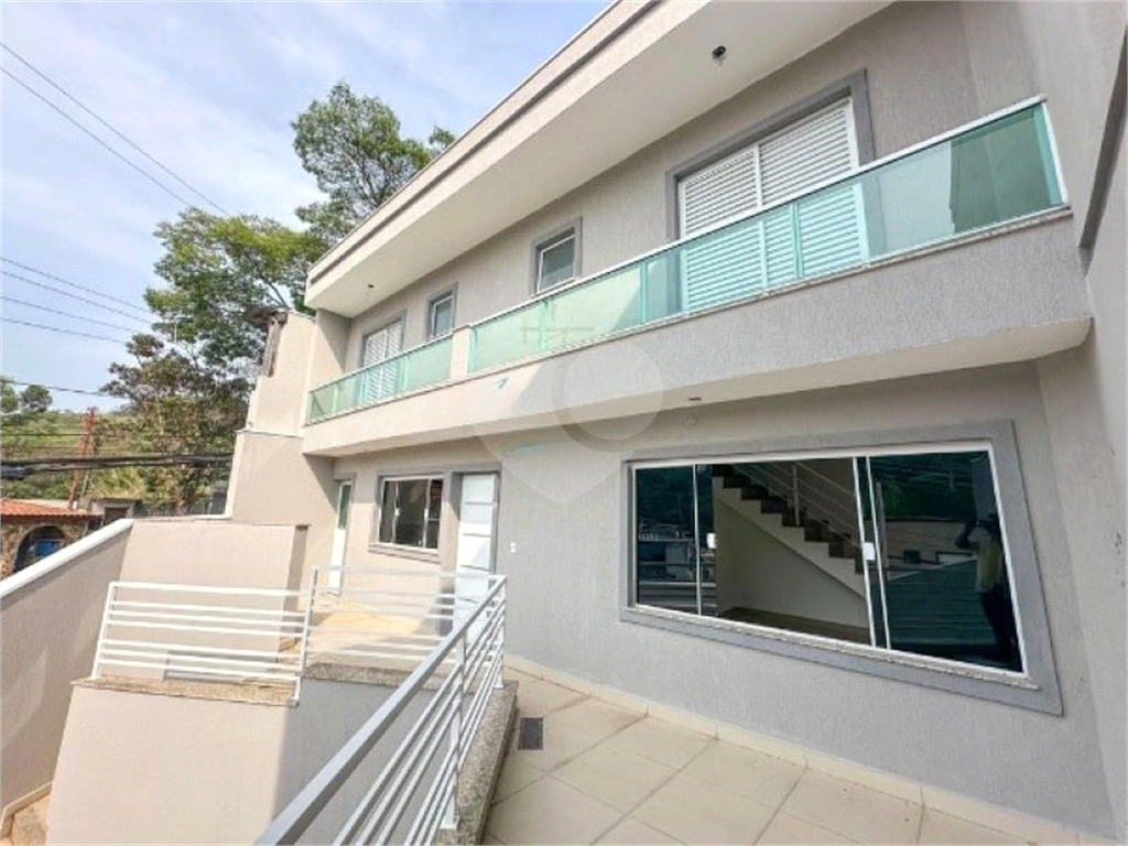 Oportunidade Única na Vila Clarice: Seu Novo Sobrado 2 suítes  com Vista Espetacular!