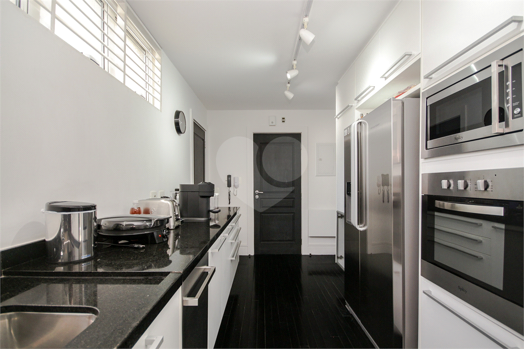 Apartamento à venda com 3 quartos - 1 vaga no  Jardim Europa