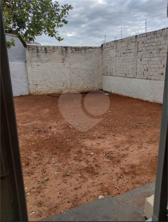 Casa à venda com 2 quartos, 80m² - Foto 13