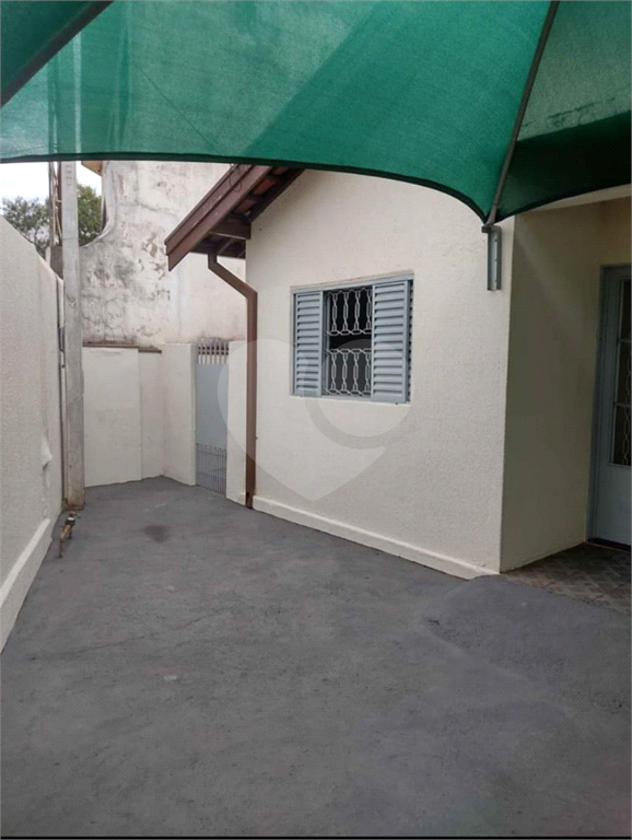 Casa à venda com 2 quartos, 80m² - Foto 1