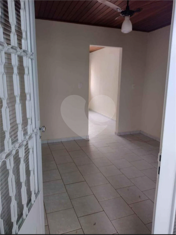 Casa à venda com 2 quartos, 80m² - Foto 7