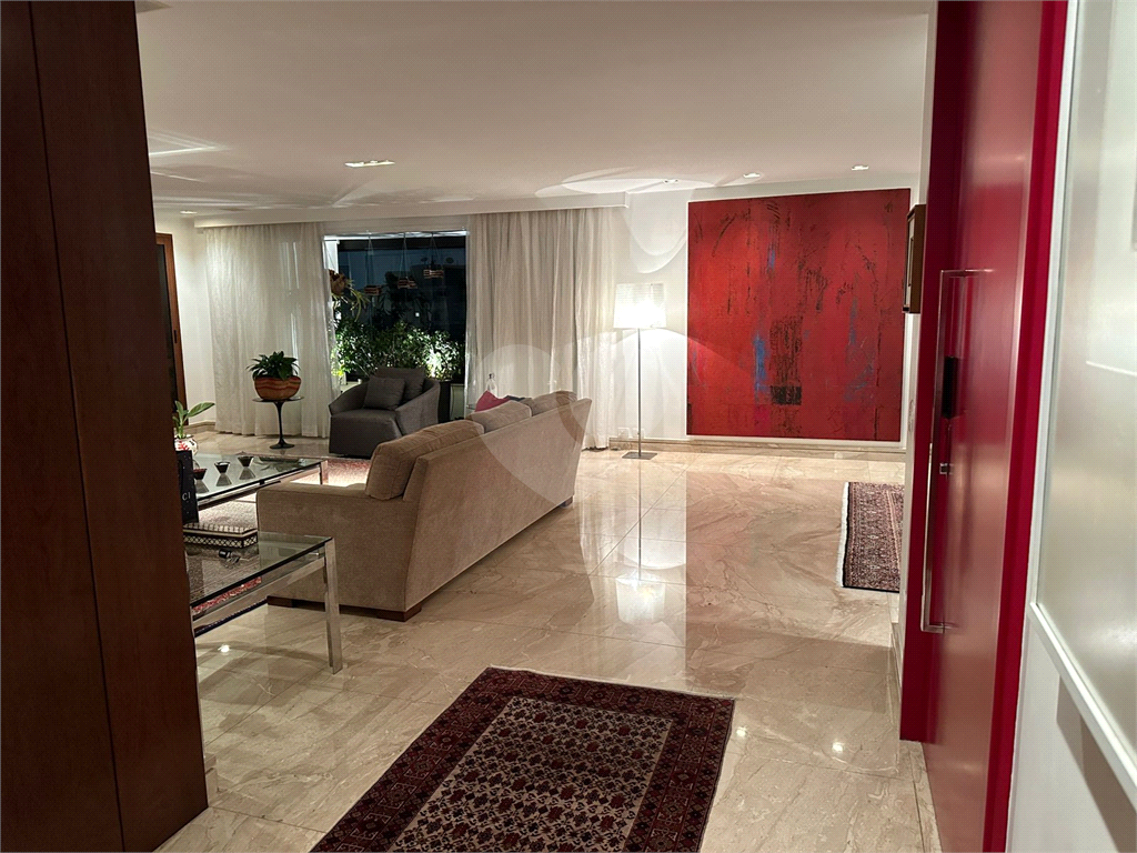 Apartamento a venda reformado 4 suítes 5 vagas, condomínio clube em Higienópolis - São Paulo