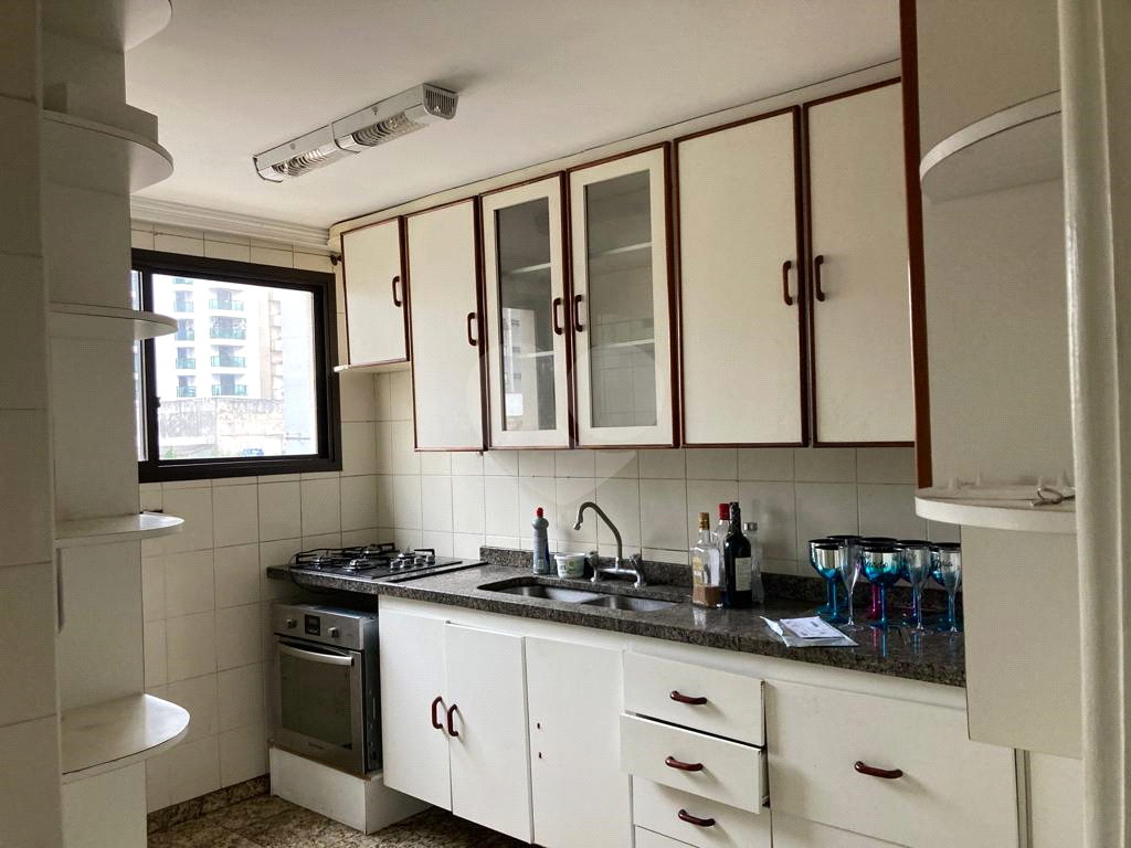 Apartamento à venda com 3 quartos, 105m² - Foto 3