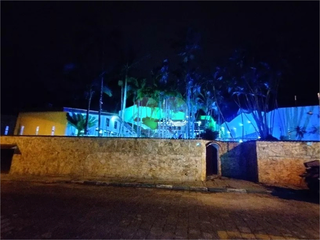 CASA MOBILIADA NA PRAIA DOS SONHOS - ITANHAÉM - 8 QUARTOS - 9 GARAGENS - 1560 m2  Área Total