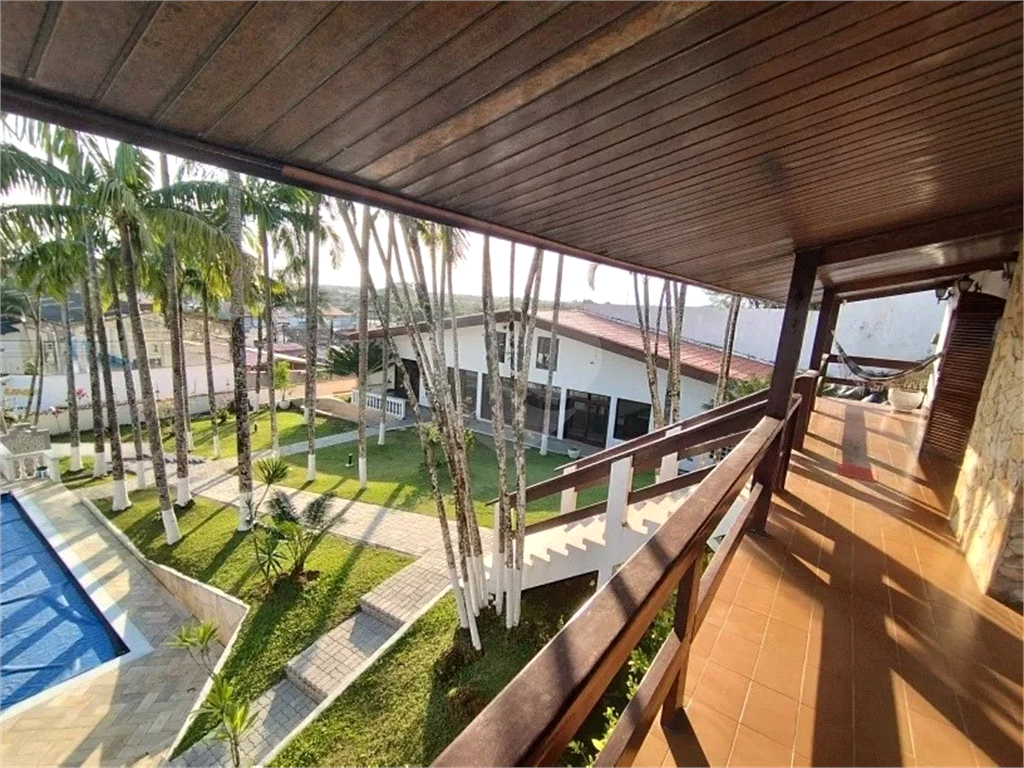 CASA MOBILIADA NA PRAIA DOS SONHOS - ITANHAÉM - 8 QUARTOS - 9 GARAGENS - 1560 m2  Área Total