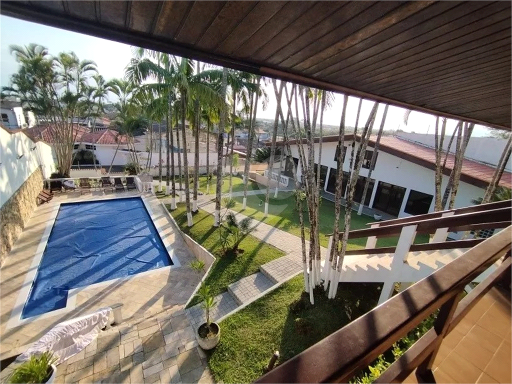 CASA MOBILIADA NA PRAIA DOS SONHOS - ITANHAÉM - 8 QUARTOS - 9 GARAGENS - 1560 m2  Área Total