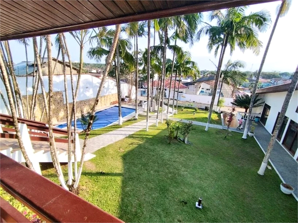 CASA MOBILIADA NA PRAIA DOS SONHOS - ITANHAÉM - 8 QUARTOS - 9 GARAGENS - 1560 m2  Área Total