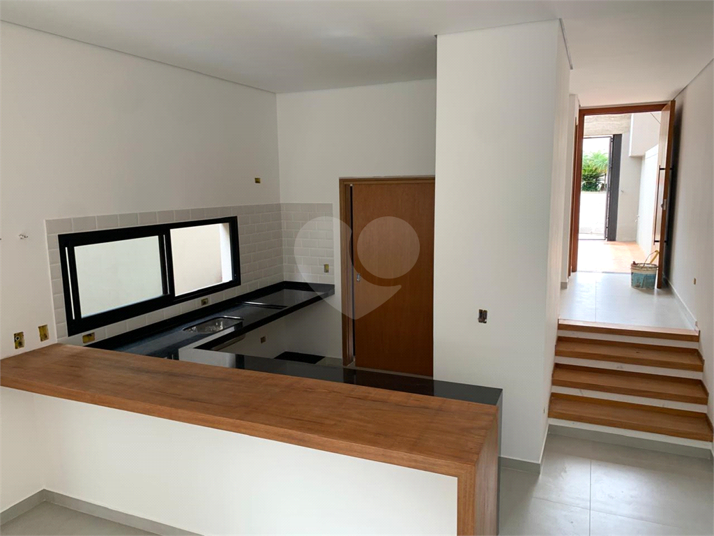 Casa à venda com 3 quartos, 177m² - Foto 2