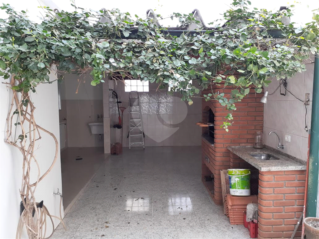 SOBRADO em VILA LEOPOLDINA