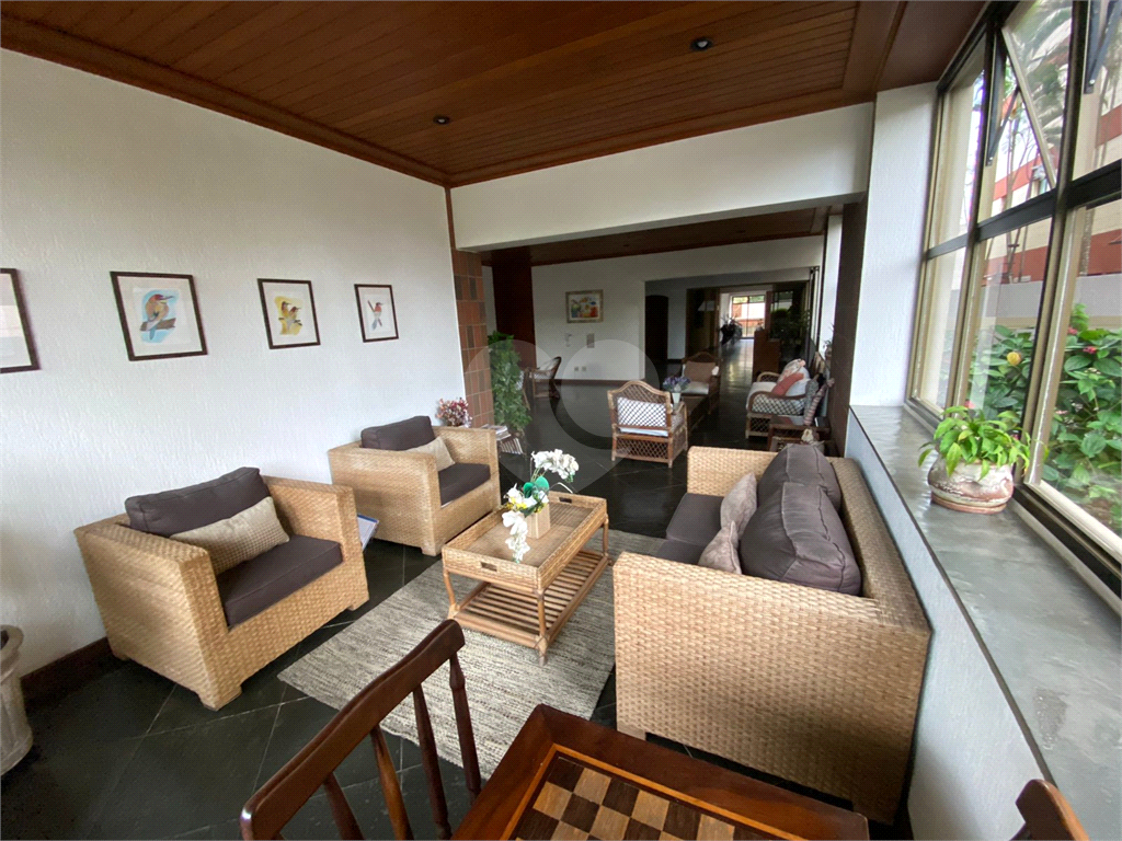 APARTAMENTO em ENSEADA