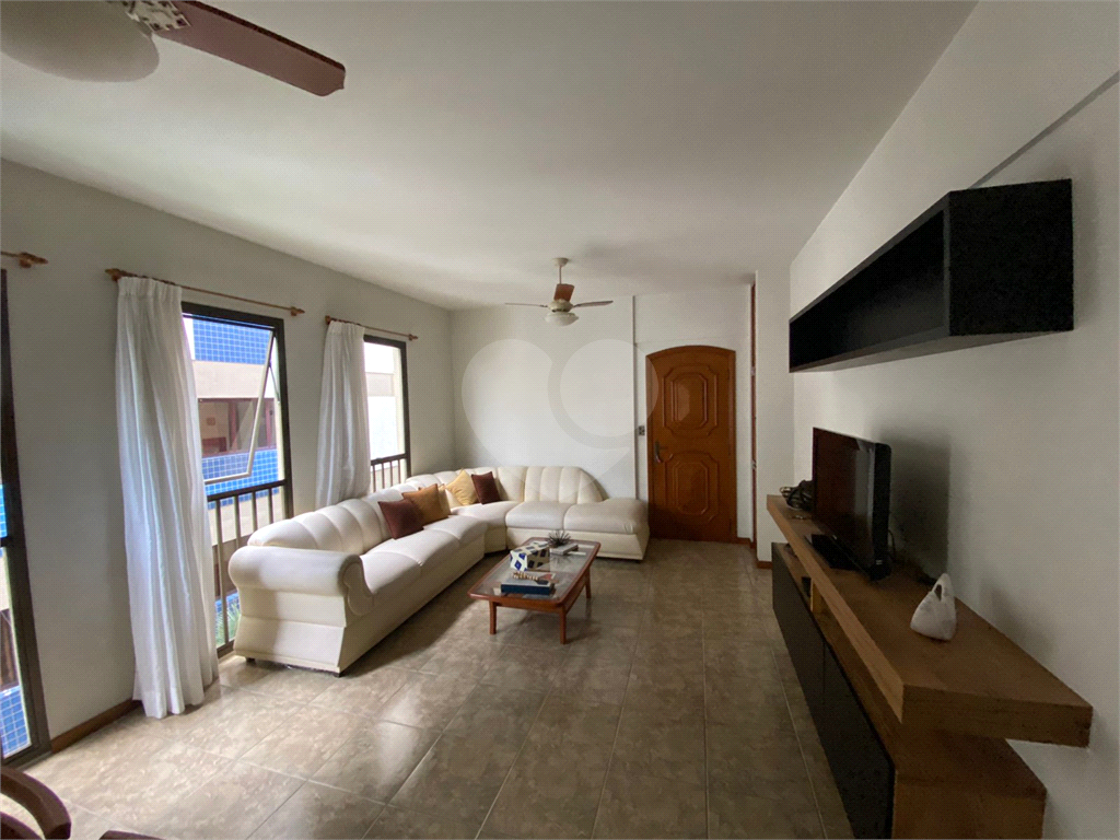APARTAMENTO em ENSEADA