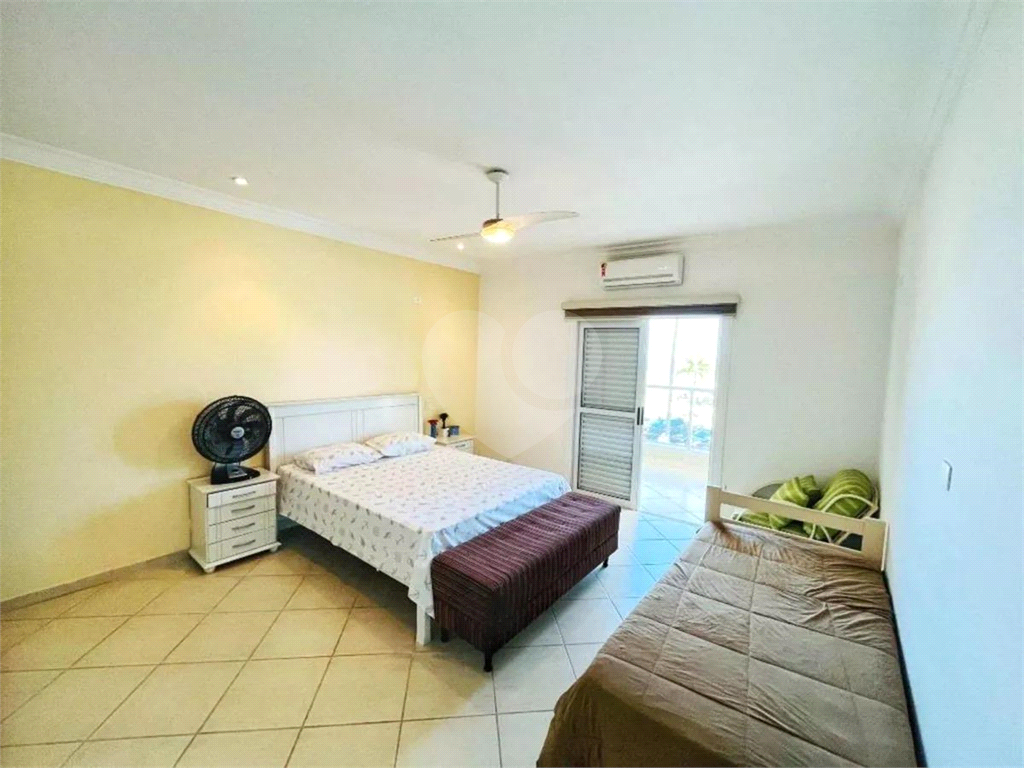 CASA EM FRENTE AO MAR COM 420M2 - ENSEADA - GUARUJÁ 