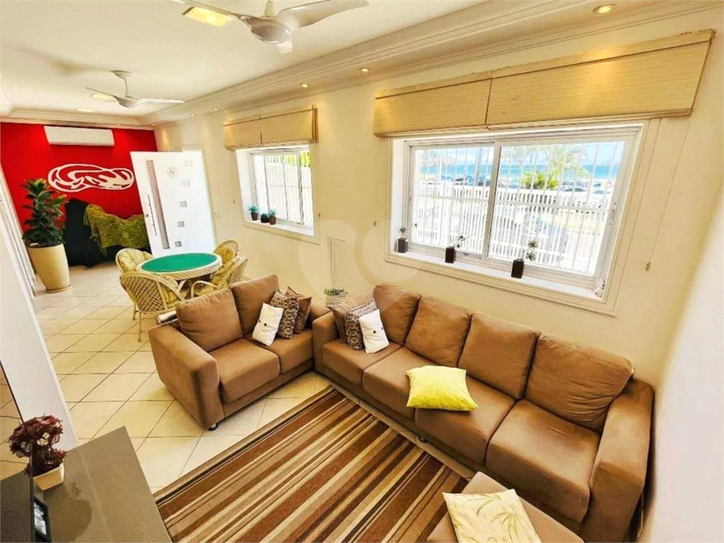 CASA EM FRENTE AO MAR COM 420M2 - ENSEADA - GUARUJÁ 