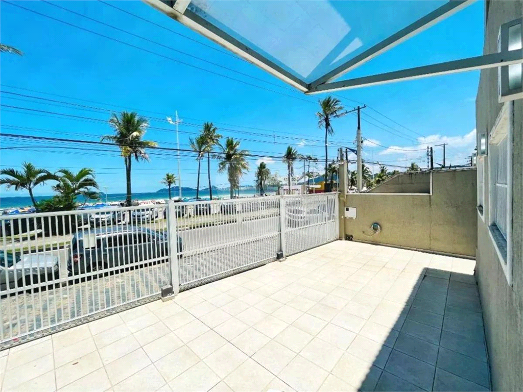 CASA EM FRENTE AO MAR COM 420M2 - ENSEADA - GUARUJÁ 