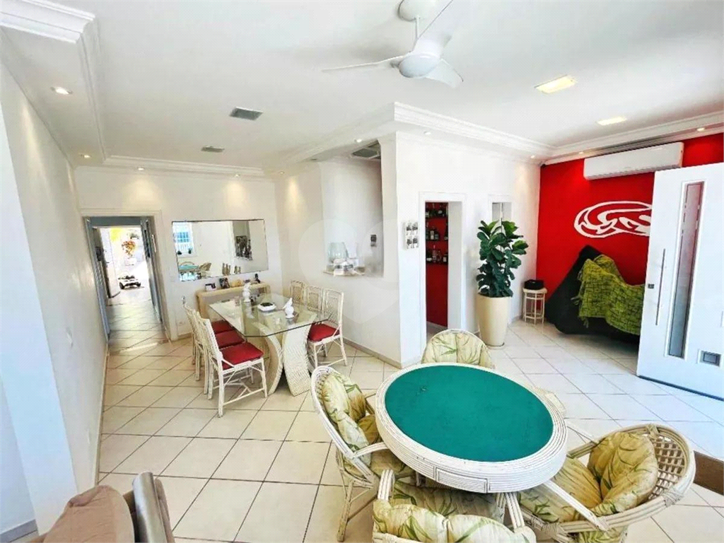 CASA EM FRENTE AO MAR COM 420M2 - ENSEADA - GUARUJÁ 