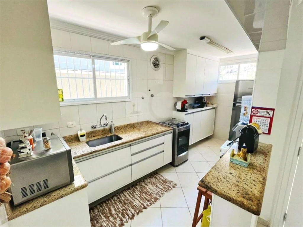 CASA EM FRENTE AO MAR COM 420M2 - ENSEADA - GUARUJÁ 