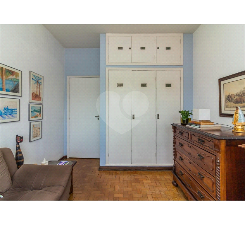 Apartamento com Excelente Localização no Itaim Bibi.