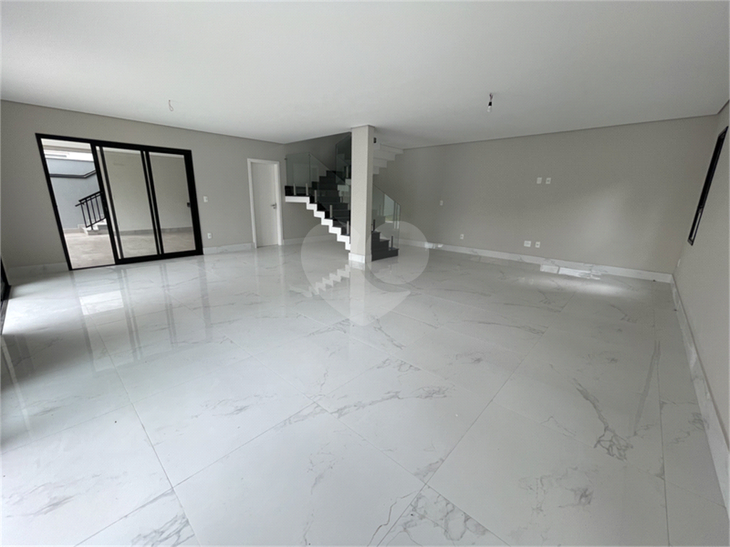 Casa de Condomínio à venda com 4 quartos, 360m² - Foto 33