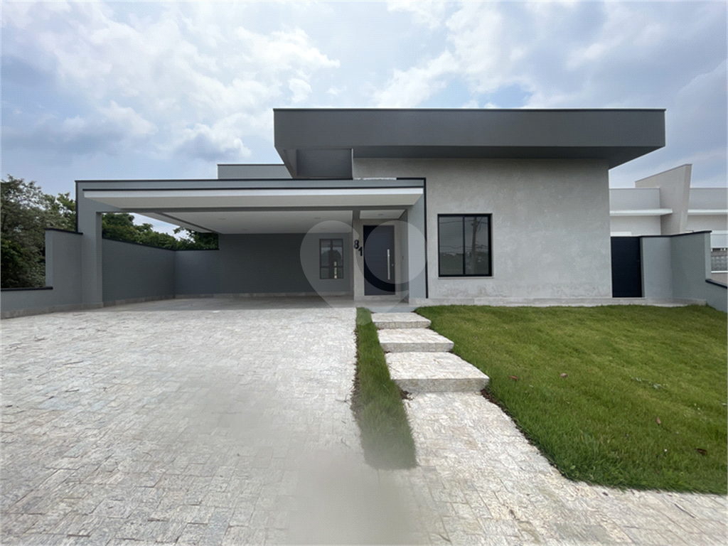 Casa de Condomínio à venda com 4 quartos, 360m² - Foto 1