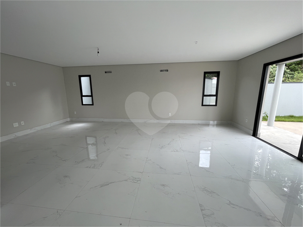Casa de Condomínio à venda com 4 quartos, 360m² - Foto 32