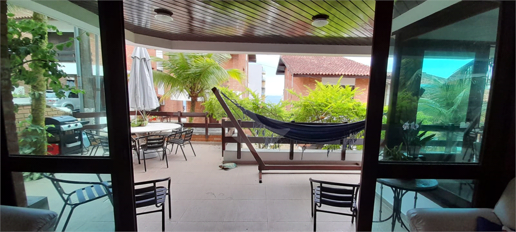  Casa em Condomínio, na Enseada -Guarujá, c/vista para o Mar. Venda ou locação.