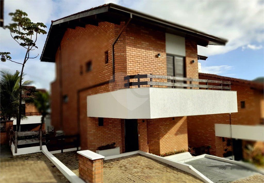  Casa em Condomínio, na Enseada -Guarujá, c/vista para o Mar. Venda ou locação.