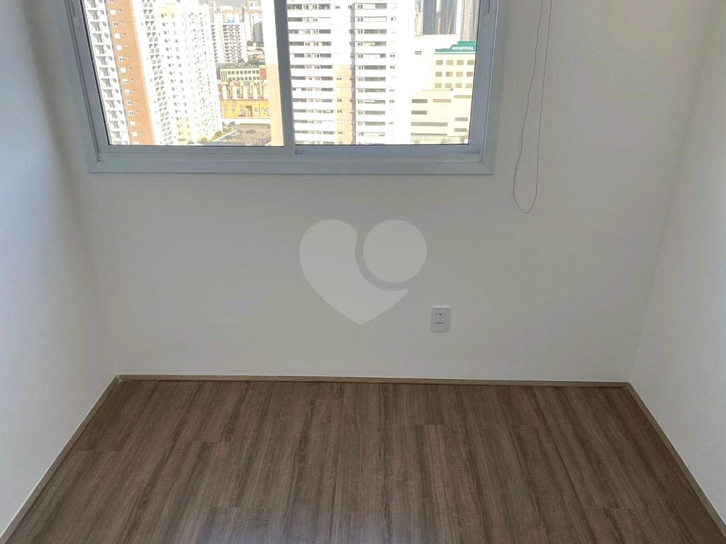 Apartamento à venda com 2 quartos, 38m² - Foto 27