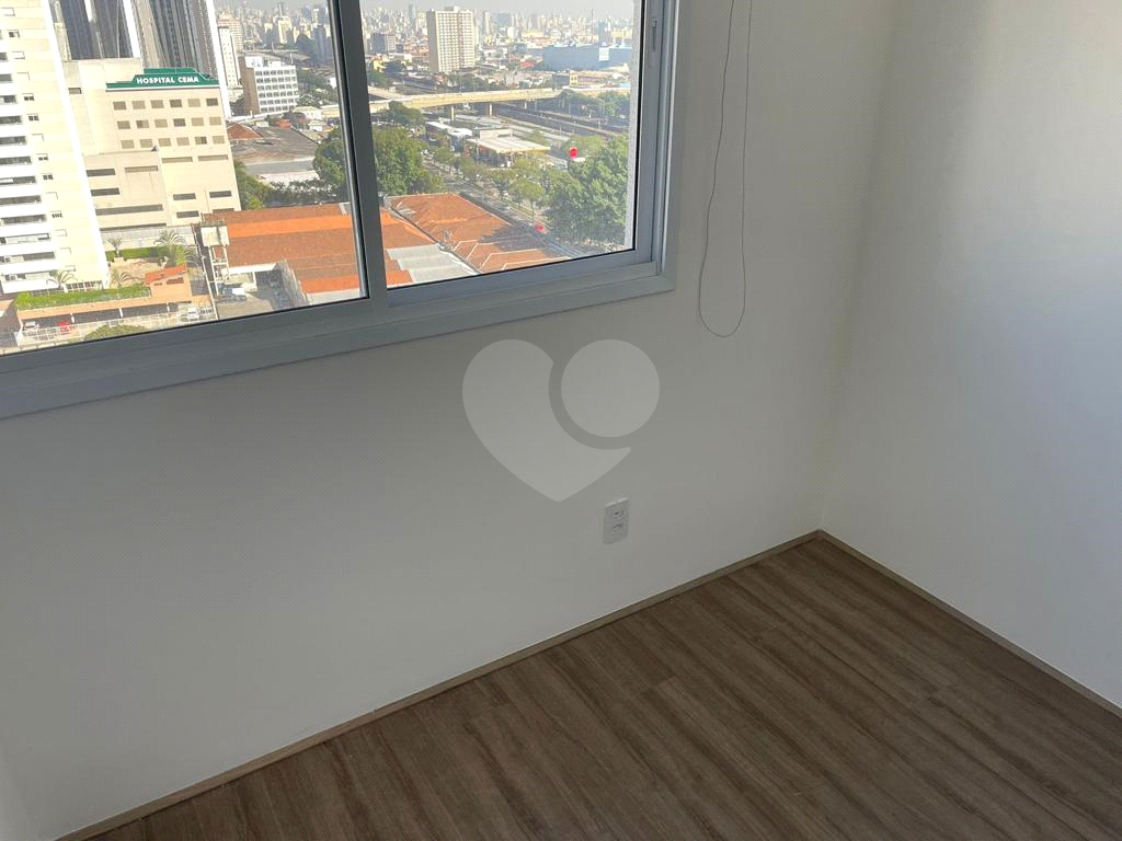 Apartamento à venda com 2 quartos, 38m² - Foto 32