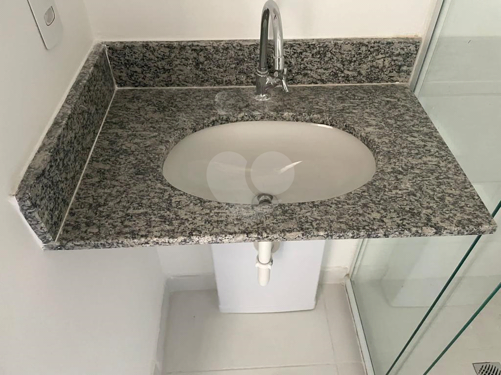 Apartamento à venda com 2 quartos, 38m² - Foto 35