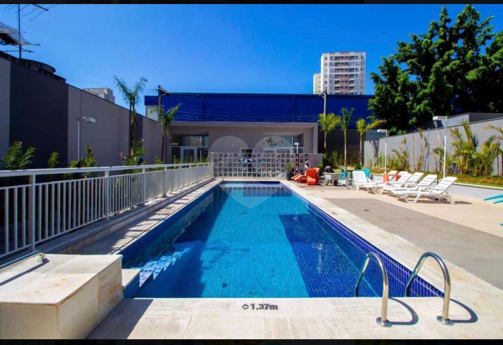 Apartamento à venda com 2 quartos, 38m² - Foto 9