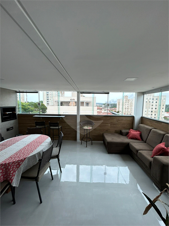 Apartamento à venda com 3 quartos, 49m² - Foto 2