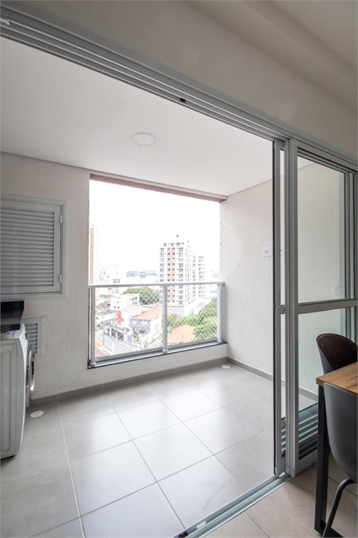 Apartamento a venda numa excelente localização c/ 2 dorms, sala,cozinha, banheiro e 1 vaga demarcada
