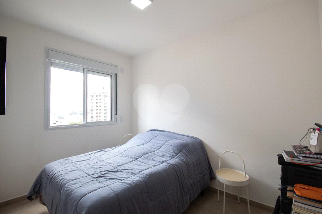 Apartamento a venda numa excelente localização c/ 2 dorms, sala,cozinha, banheiro e 1 vaga demarcada