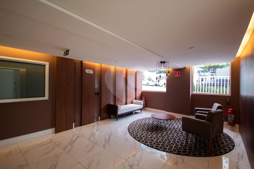 Apartamento a venda numa excelente localização c/ 2 dorms, sala,cozinha, banheiro e 1 vaga demarcada