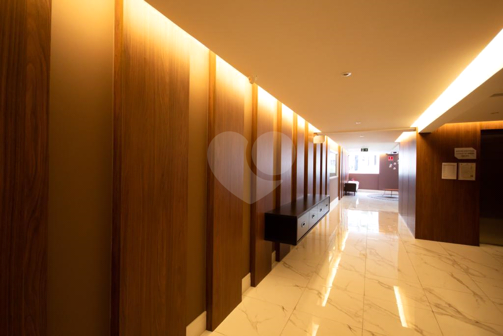 Apartamento a venda numa excelente localização c/ 2 dorms, sala,cozinha, banheiro e 1 vaga demarcada