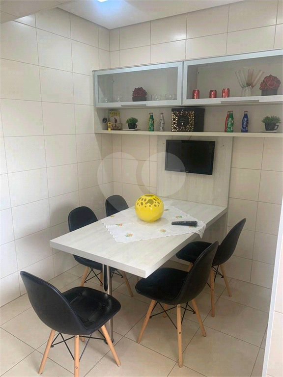 Apartamento à venda com 3 quartos, 140m² - Foto 17