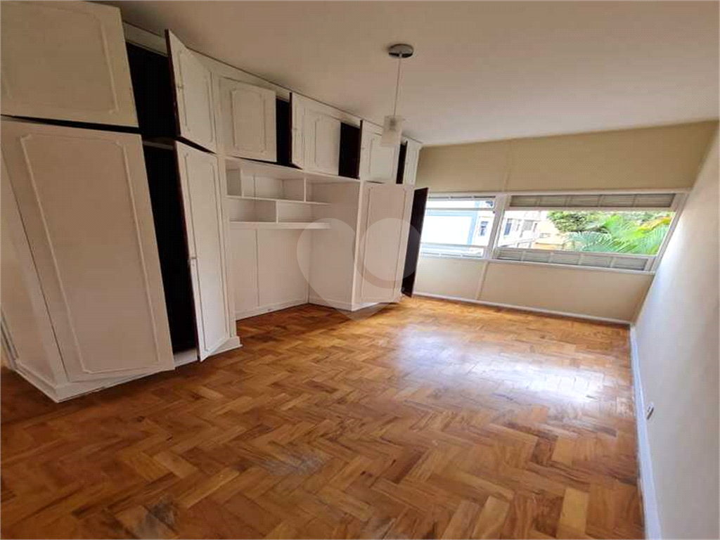 Apartamento à venda com 3 quartos, 97m² - Foto 9