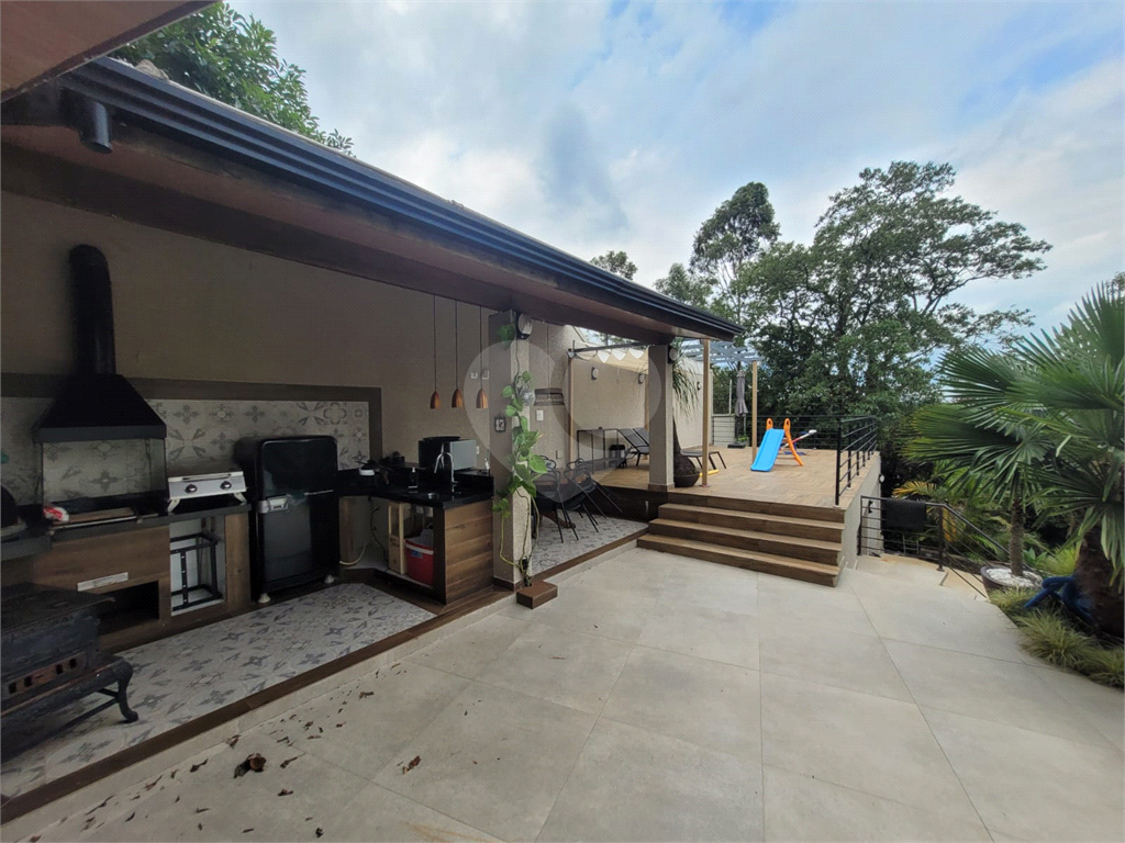 Casa de Condomínio à venda e aluguel com 3 quartos, 284m² - Foto 33
