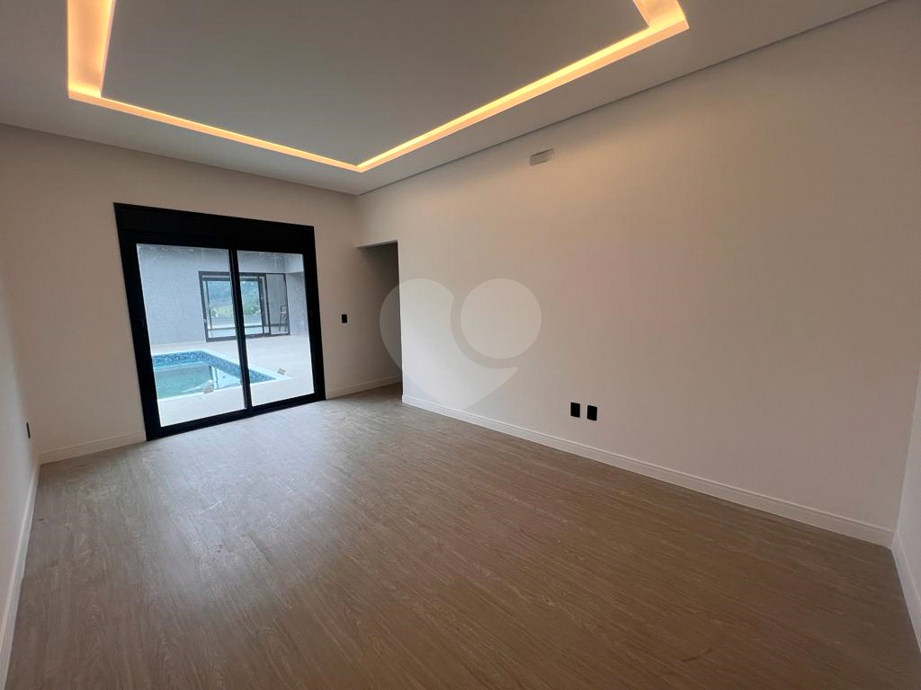 Casa à venda com 4 quartos, 327m² - Foto 6