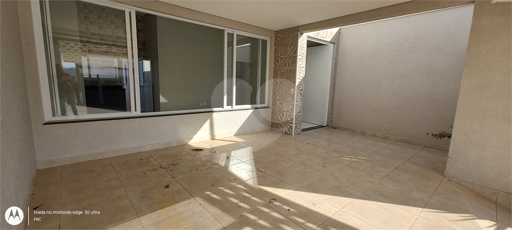 Casa à venda com 3 quartos, 120m² - Foto 2