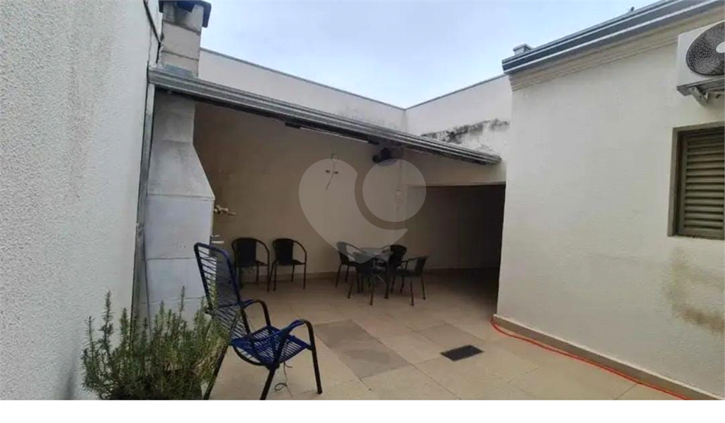 Casa à venda com 4 quartos, 150m² - Foto 11