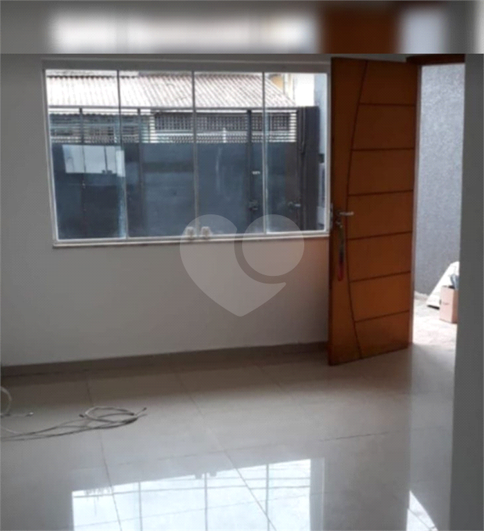 Casa à venda com 2 quartos, 83m² - Foto 2