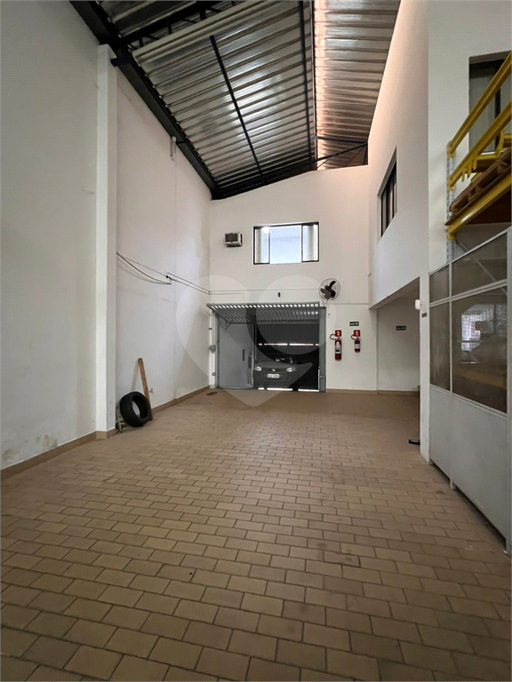 GALPÃO em LAUZANE PAULISTA