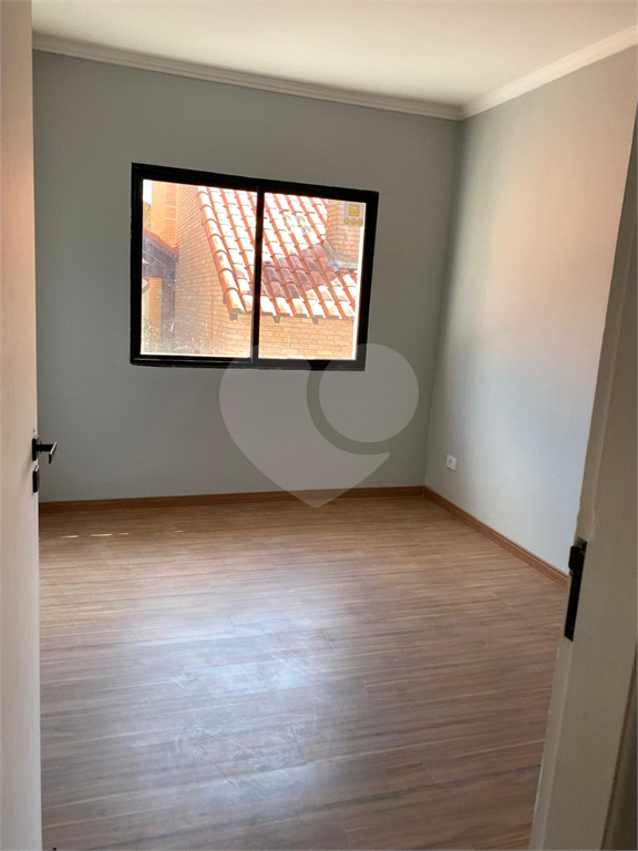 SOBRADO EM CONDOMÍNIO À VENDA NO RES. 9 